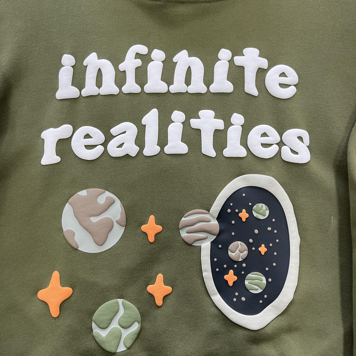 Broken Planet Infinite Realities Kapuzenpullover 