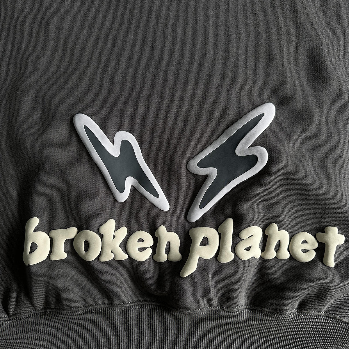 Felpa con cappuccio Broken Planet Find Your Balance 