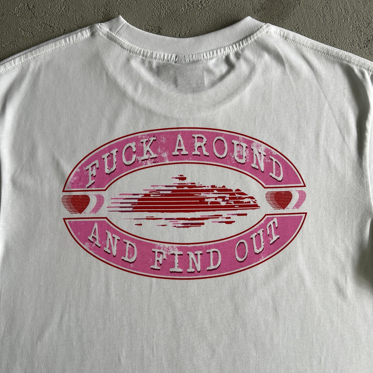 Corteiz T-Shirt Fuck Around und finden Sie heraus 