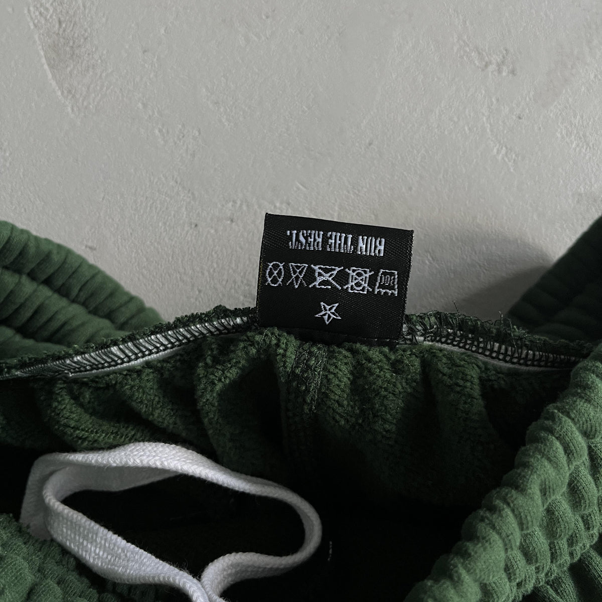 Pantaloni della tuta Corteiz Basic