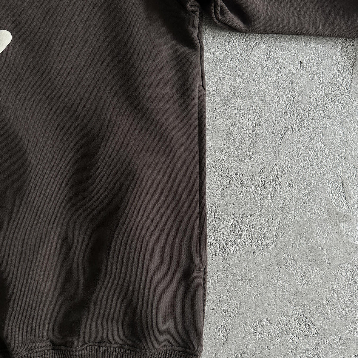 Broken Planet Energieverschiebung Hoodie 