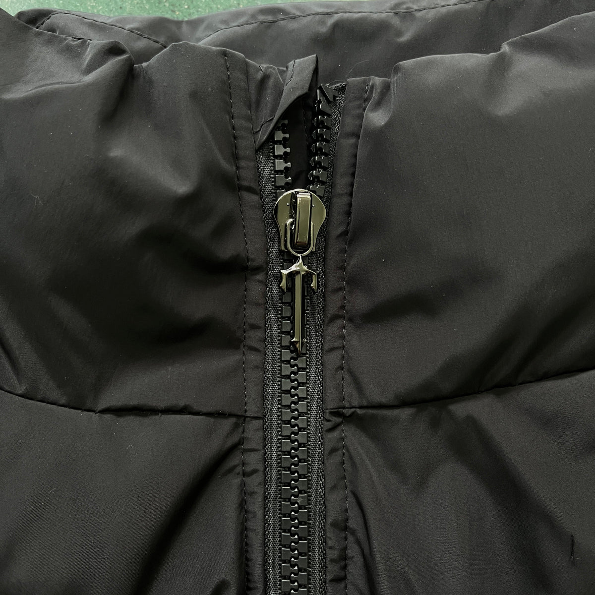 Trapstar Pufferjacke mit abnehmbarer Kapuze 