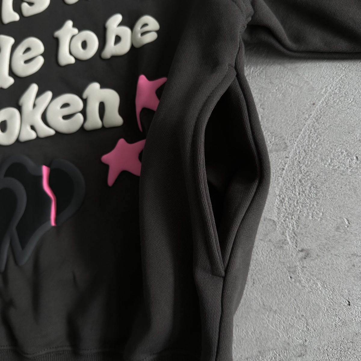 Broken Planet – Herzen sind dazu da, gebrochen zu werden – Kapuzenpullover 