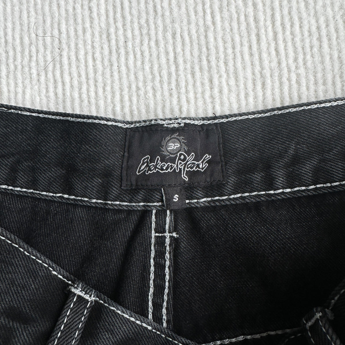Broken Planet Denim-Jeansshorts 