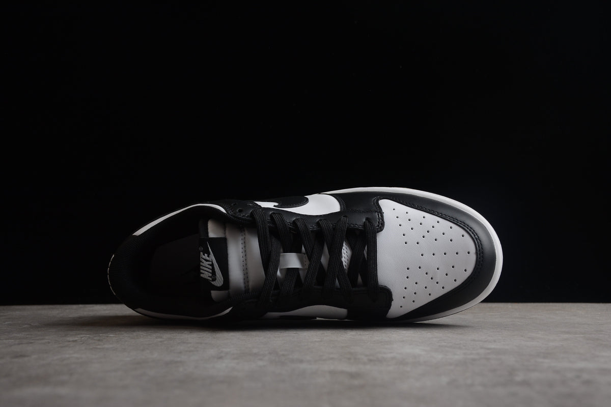 Nike Dunk Low Schwarzer Panda 