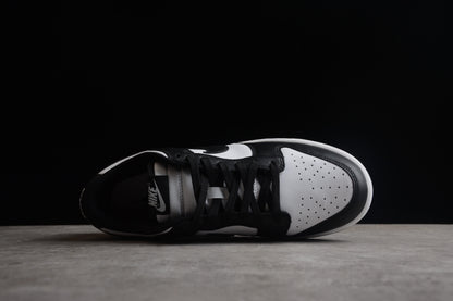 Nike Dunk Low Schwarzer Panda 