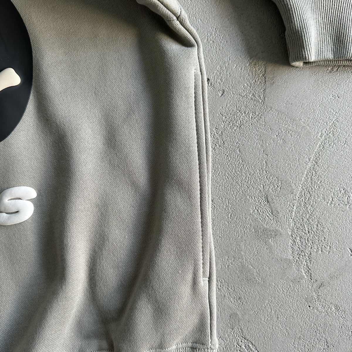 Broken Planet – Jenseits der Grenzen – Kapuzenpullover 