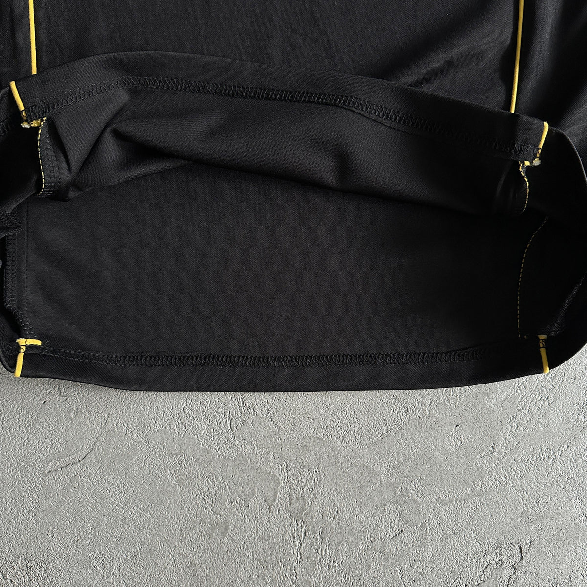 Corteiz Talismo Fußballtrikot – Schwarz 