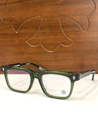 Brille mit verchromten Herzen