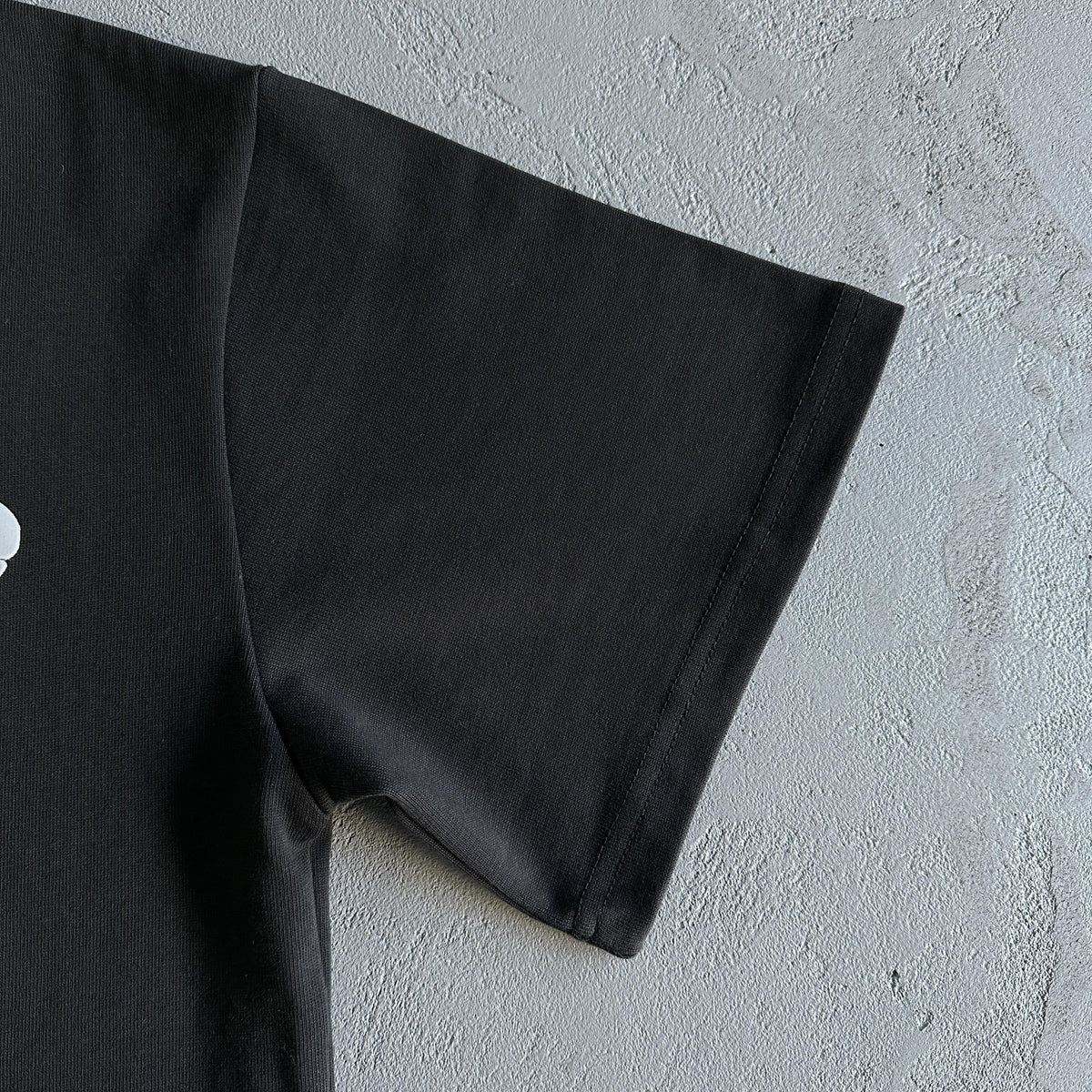 Broken Planet: Die Zukunft ist hier T-Shirt 