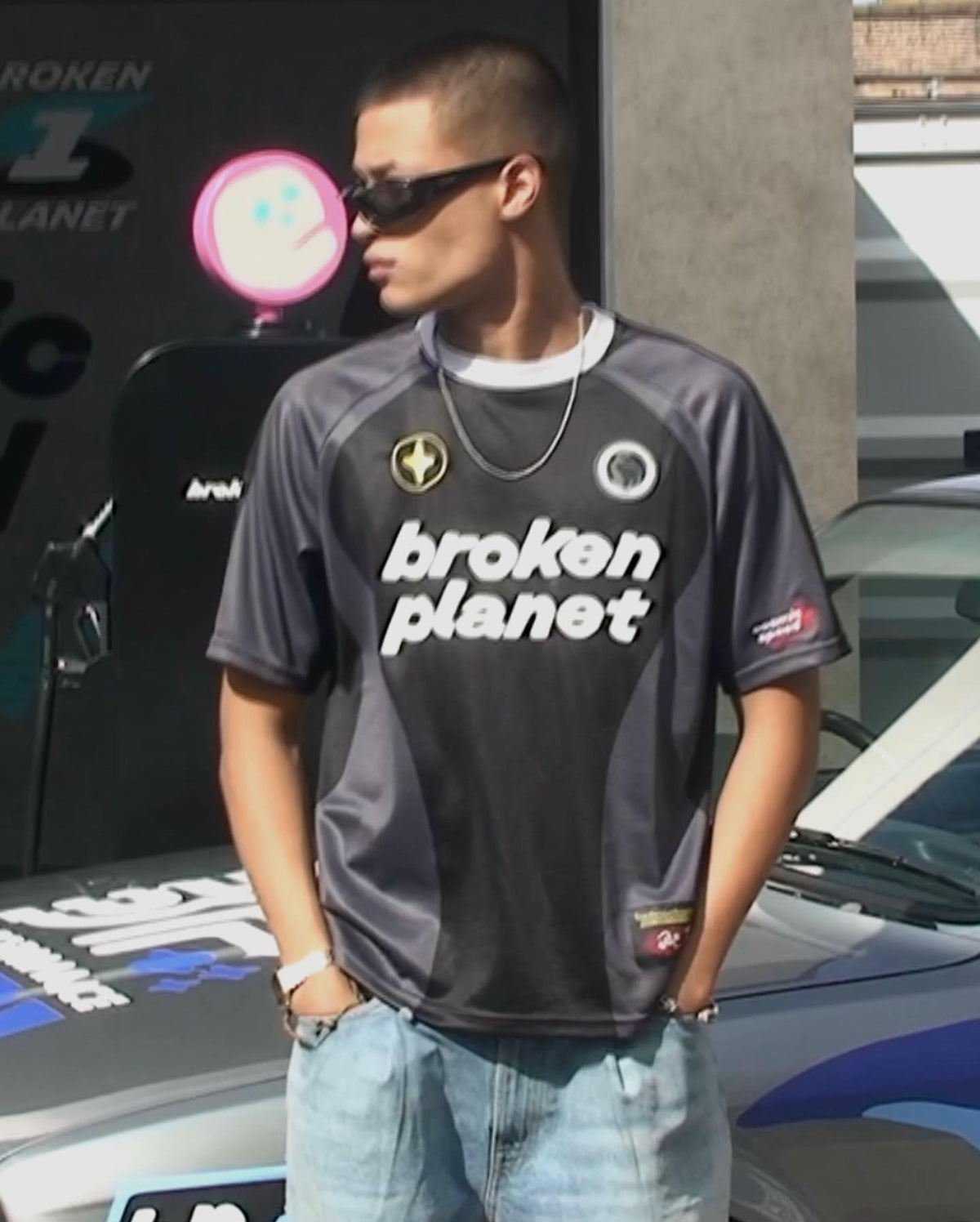 Broken Planet Fußball T-Shirt 