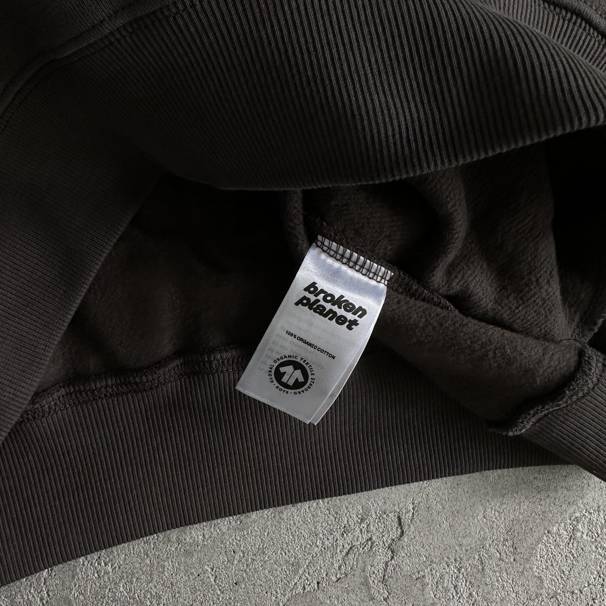 Broken Planet – Herzen sind dazu da, gebrochen zu werden – Kapuzenpullover 