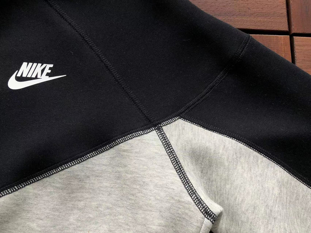 Tuta Nike Techfleece Nuova Stagione