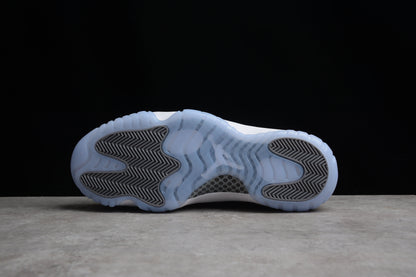 Air Jordan 11 "Cool Grey" 
