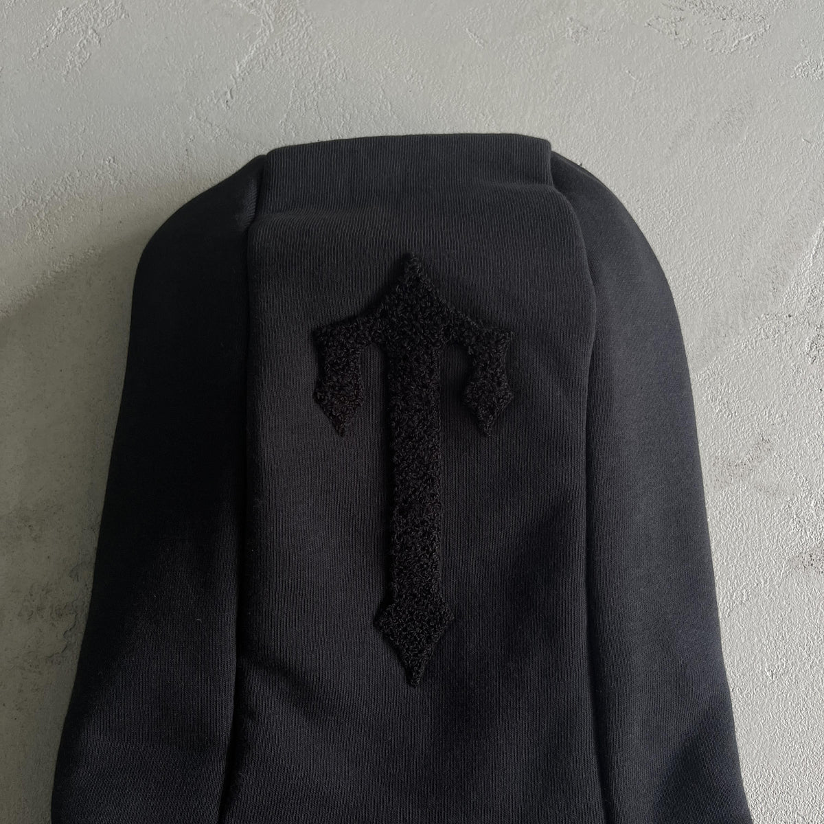Tuta Trapstar in ciniglia decorata Black Out 