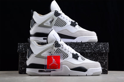 Air Jordan 4 Nero Militare 