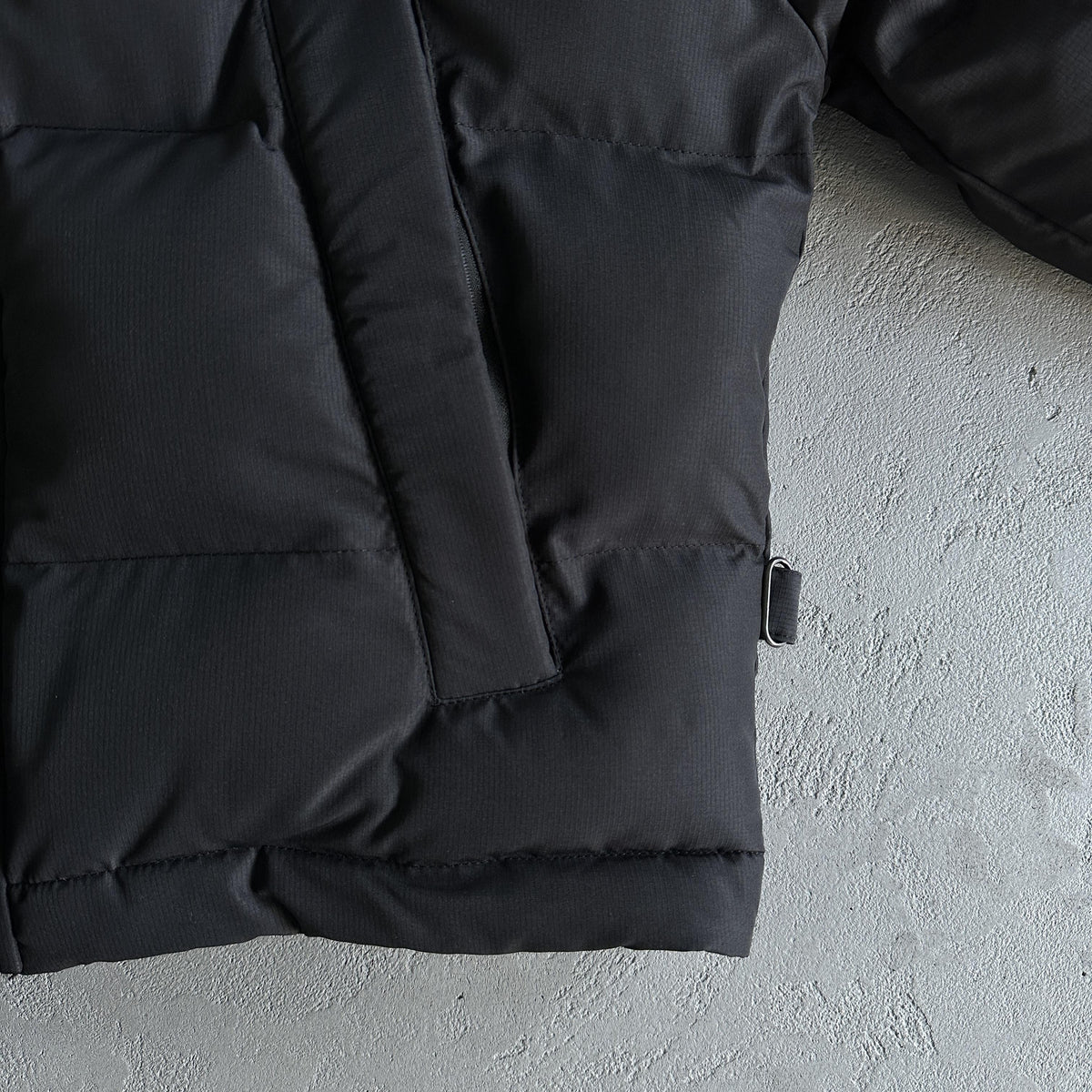 Giacca imbottita con cappuccio Trapstar Decoded 2.0 Nero / Infrarosso 