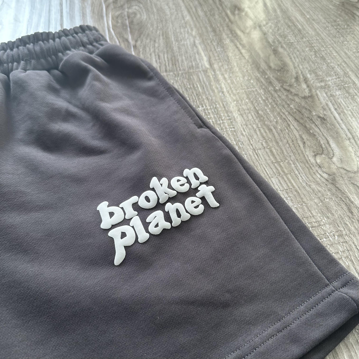 Pantaloncini Broken Planet 