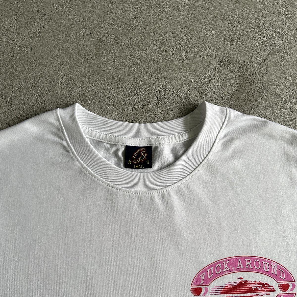 Corteiz T-Shirt Fuck Around und finden Sie heraus 