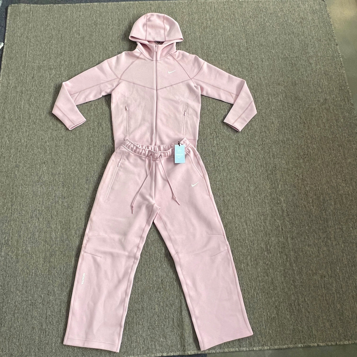 Nike x Nocta Techfleece rosa