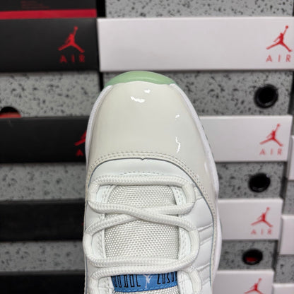 Air Jordan 11 Low „Legend Blue“ 
