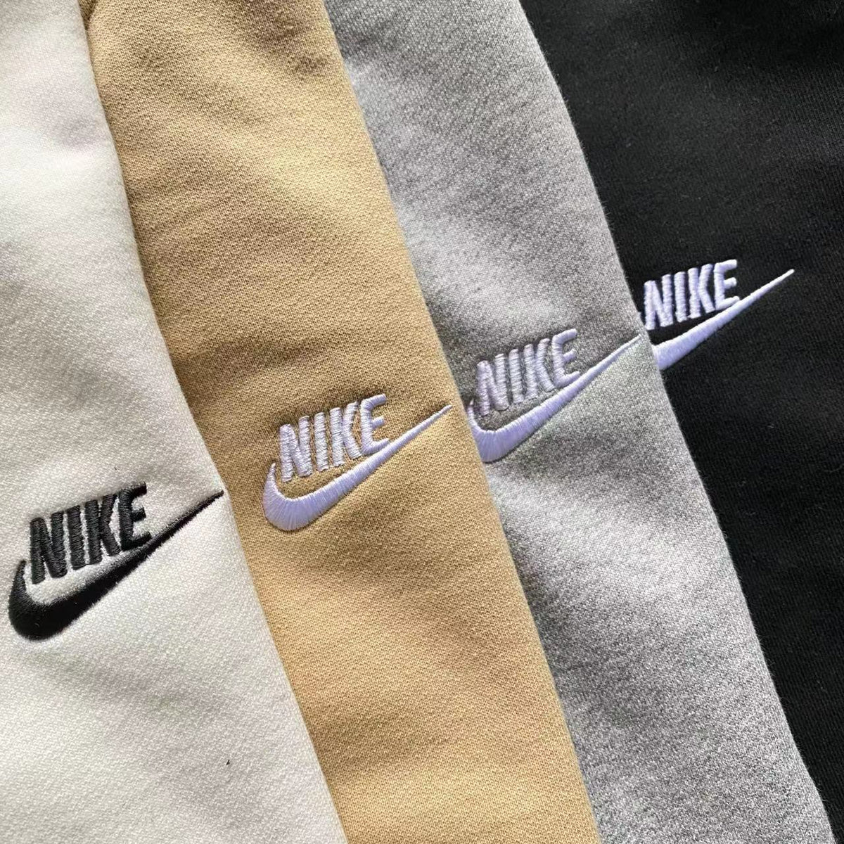 Nike Kapuzenjacke mit Reißverschluss