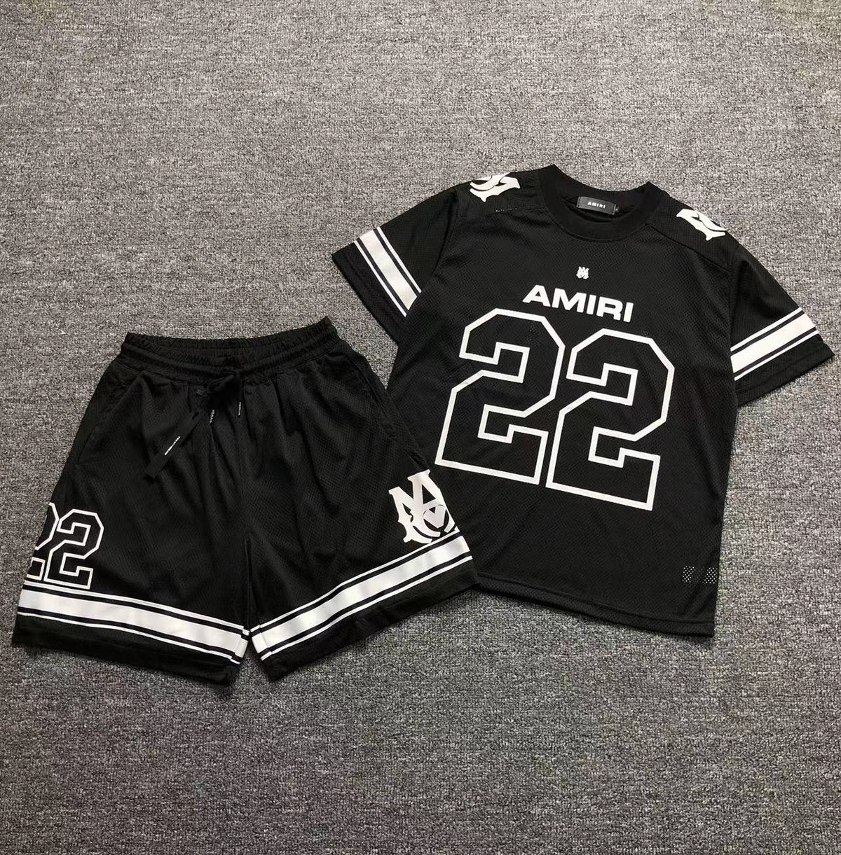 Amiri Shorts &amp; T-Shirt