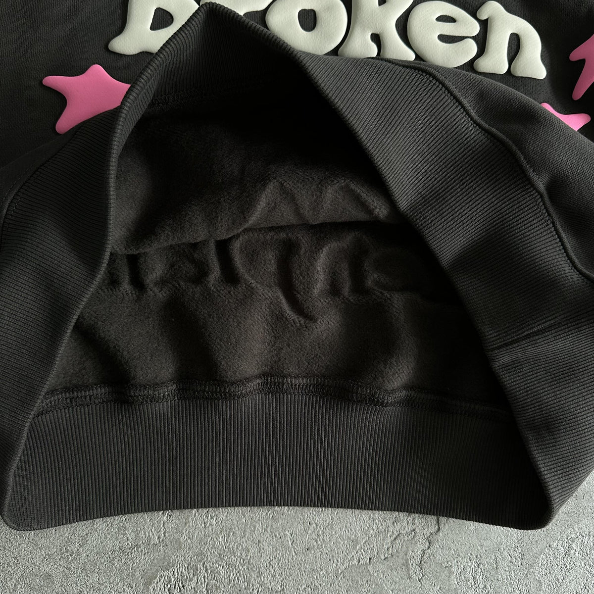 Broken Planet – Herzen sind dazu da, gebrochen zu werden – Kapuzenpullover 