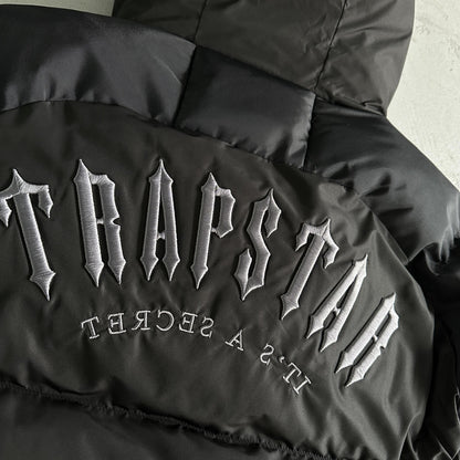 Giacca imbottita Trapstar Decoded Arch nera 