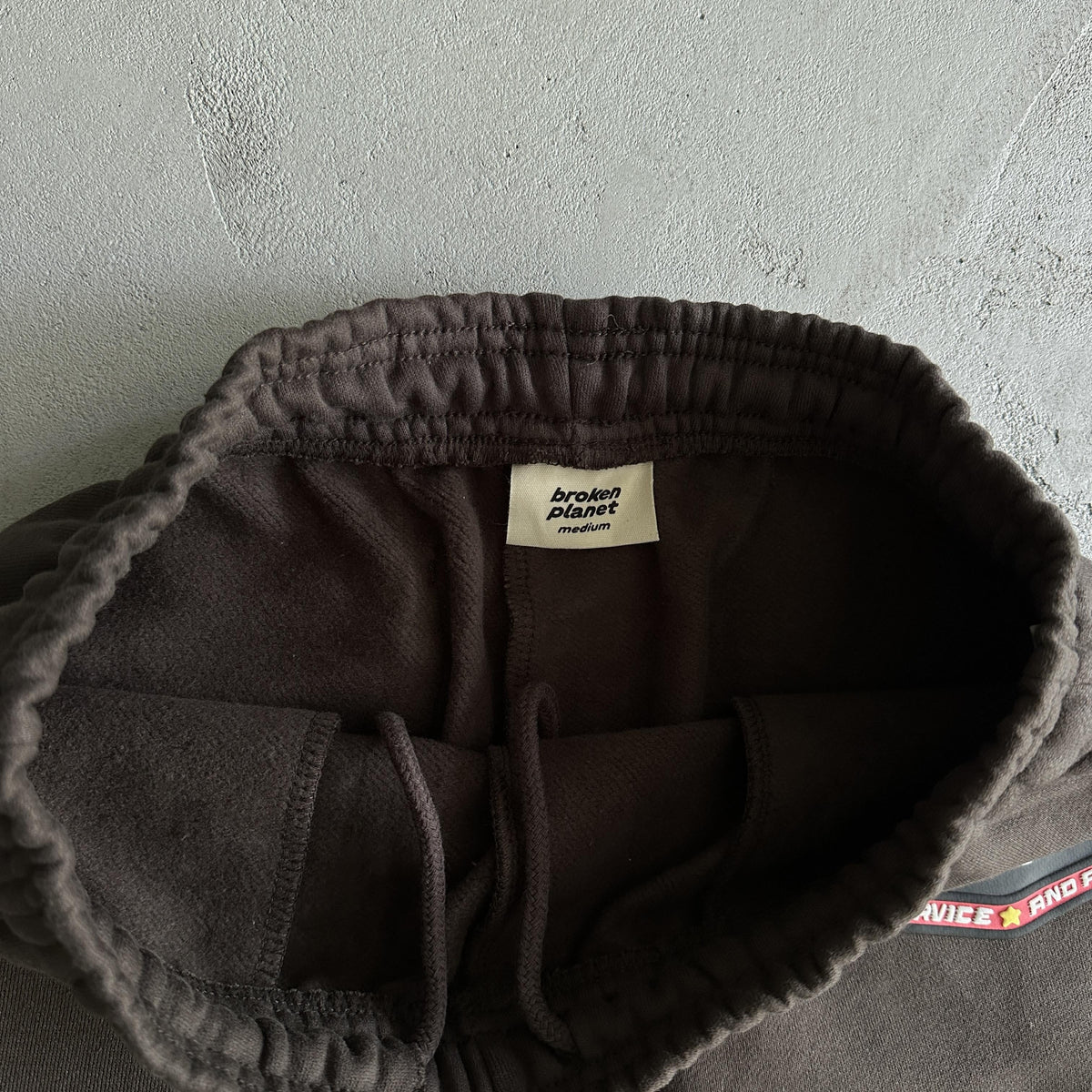 Broken Planet – Out Service – Jogginghose mit weitem Bein 