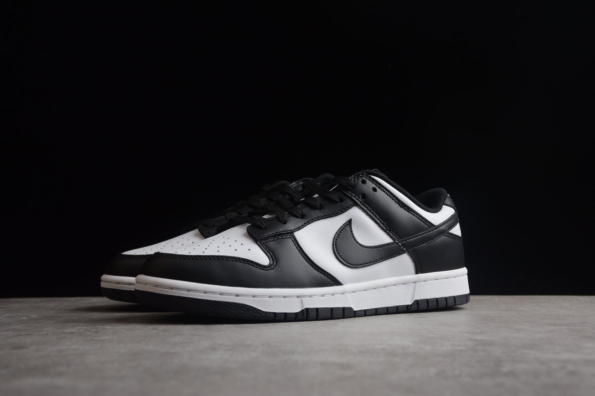 Nike Dunk Low Schwarzer Panda 