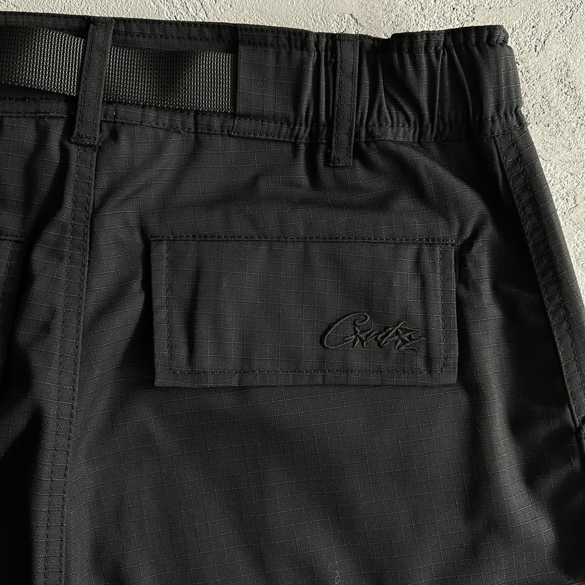 Corteiz – Schwarze Cargo-Shorts
