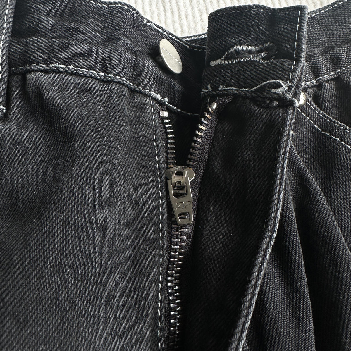Broken Planet Denim-Jeansshorts 