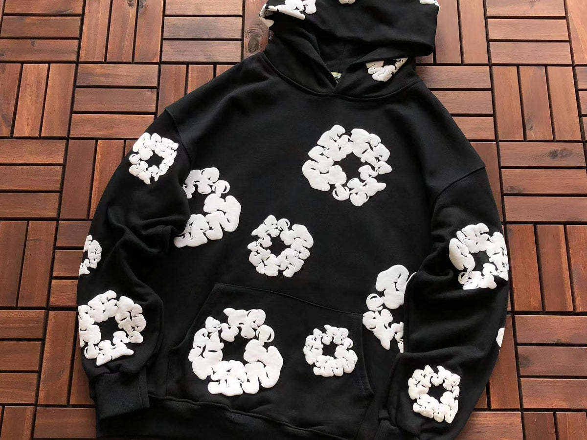Denim Tears – Kapuzenpullover „The Cotton Wreath“