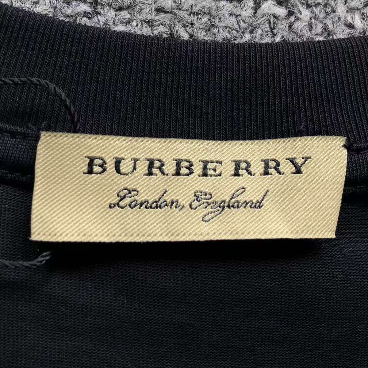 Burberry T-Shirt 