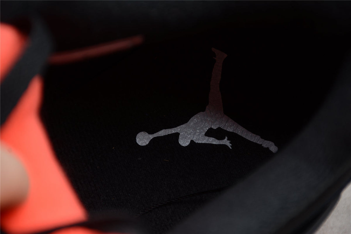 Air Jordan 4 Red Thunder 