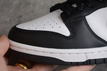 Nike Dunk Low Schwarzer Panda 