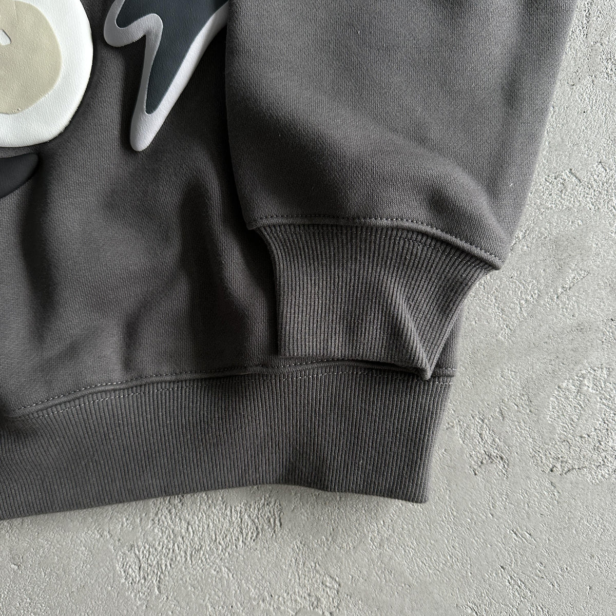 Felpa con cappuccio Broken Planet Find Your Balance 