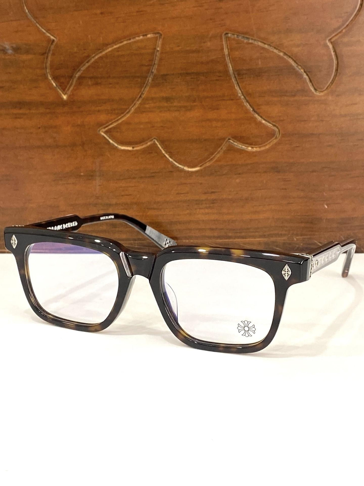 Brille mit verchromten Herzen