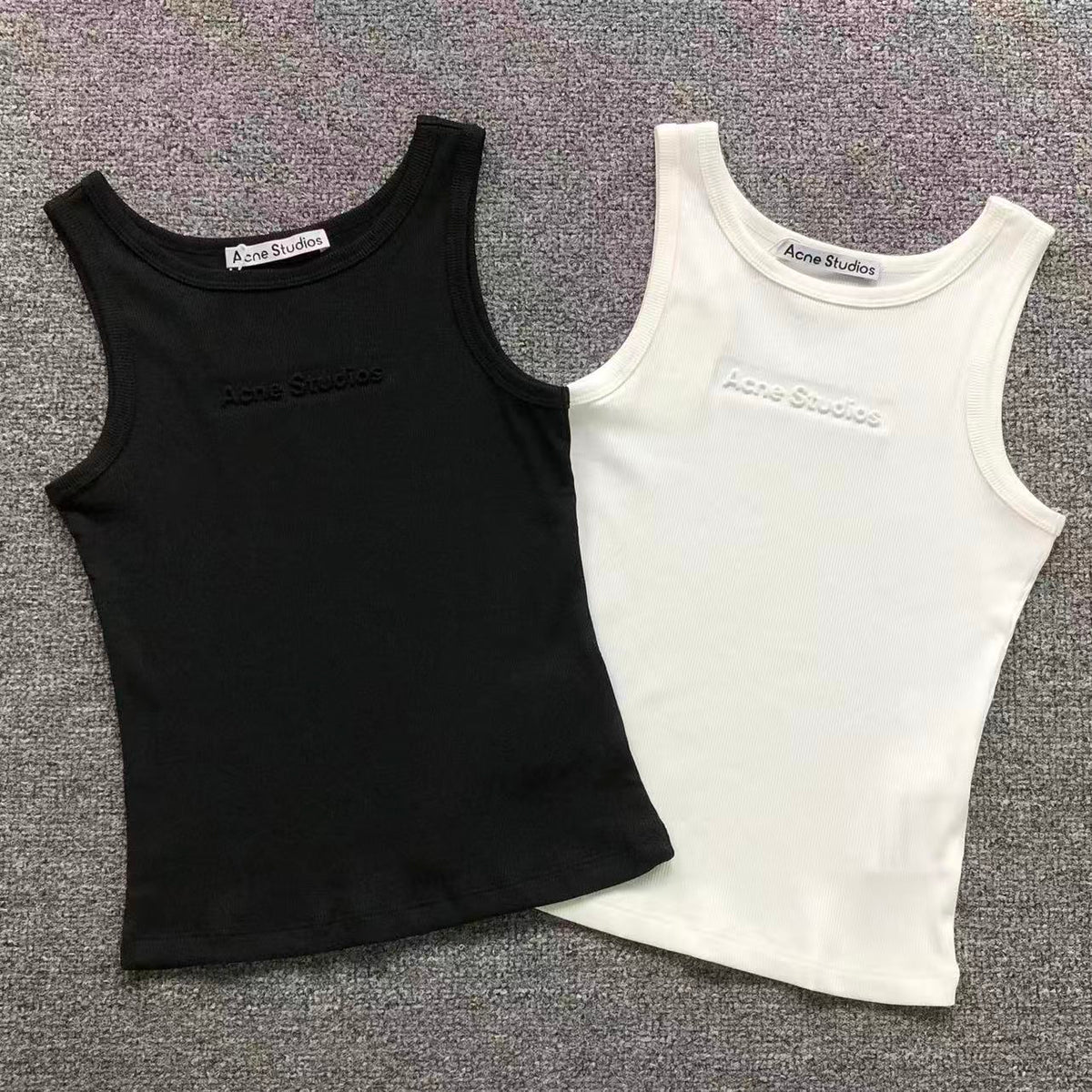AcneStdios Tshirt Female