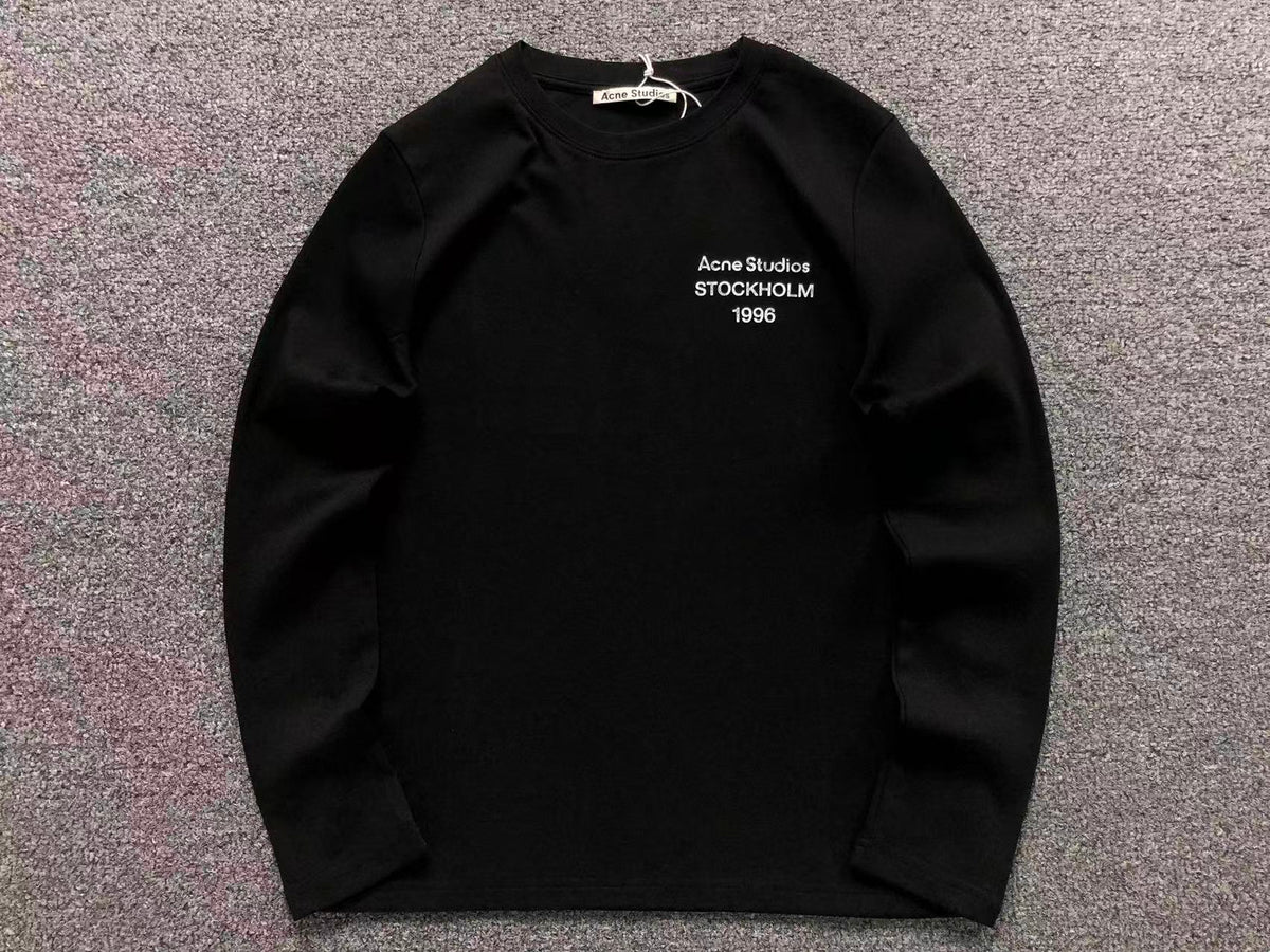 AcneStdios Longsleeve Female