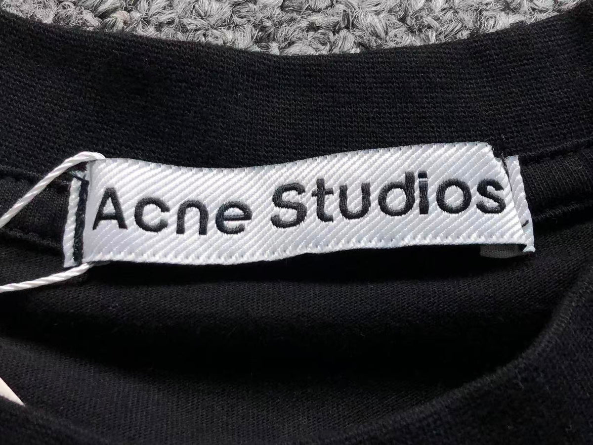 AcneStdios Tshirt
