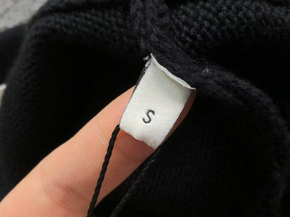 Am1 Sweater