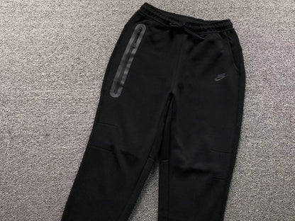 N1K Pants & Hoodie